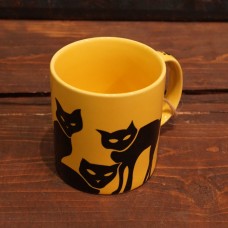 Krūze ar kaķiem dzeltena